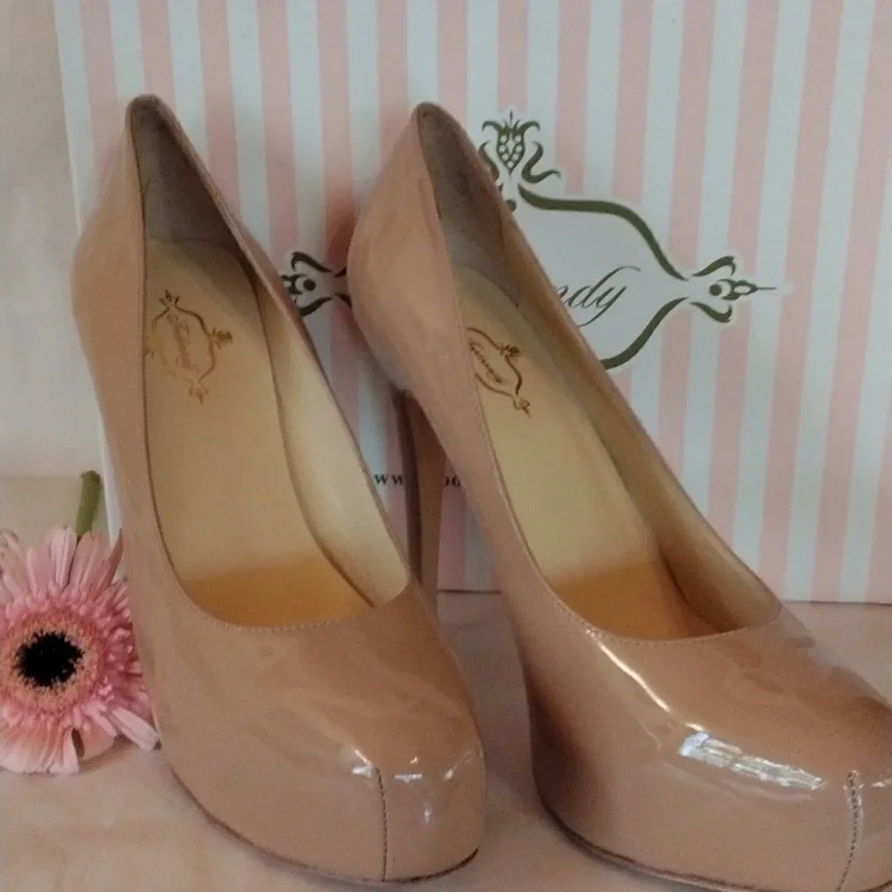 Footcandy Nude Patent Platform Pump